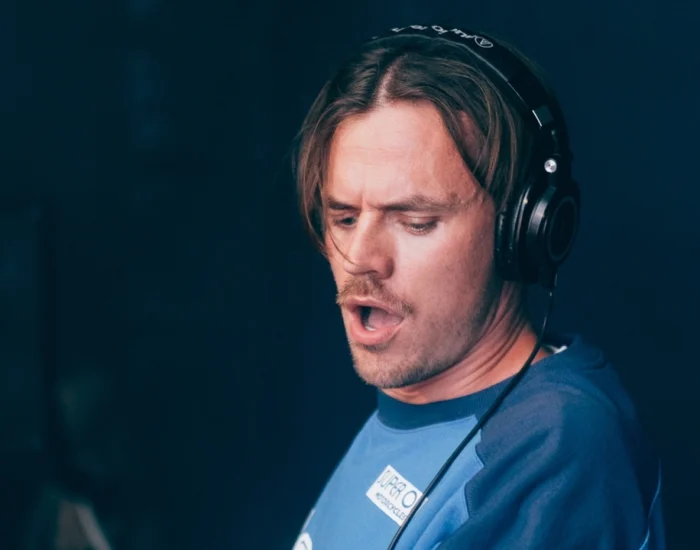 noep_invites_tough_love_d3_16